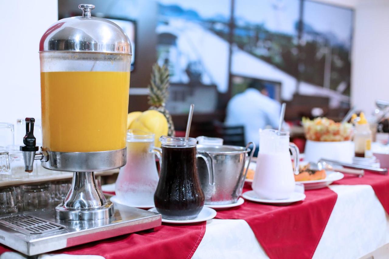 Polo Hotel เซาโจเซดอสกัมปอส ภายนอก รูปภาพ